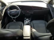 ✅ 2025 Kia Niro Wind • VIN: KNDCR3L14S5141264 • Lot: 91106145. Listed on Copart with 1,611 mi. Free auction sales archive from the USA and detailed vehicle history report at DreamBid. Image 8.