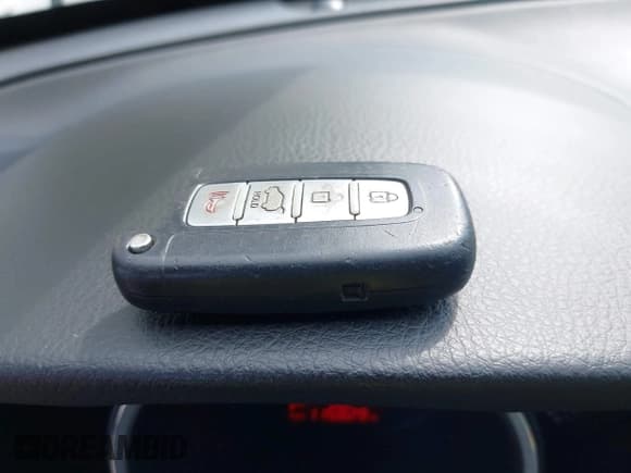 ✅ 2013 Kia Sorento EX • VIN: 5XYKUDA65DG413913 • Lot: 42256920. Listed on IAAI with 115,829 mi. Free auction sales archive from the USA and detailed vehicle history report at DreamBid. Image 11.