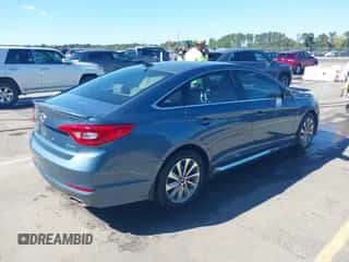 2017 Hyundai Sonata Sport с VIN 5NPE34AF5HH565172, выставлен на аукционе IAAI как лот 43451534 с пробегом 56 766 миль миль и . История ставок и продаж доступна на DreamBid. Изображение 4.