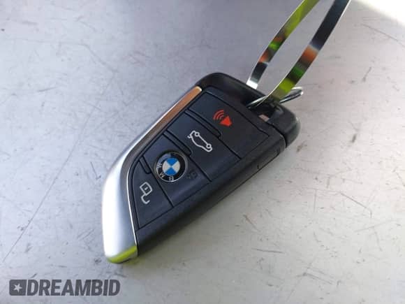 2022 BMW 3 Series 330i z VIN 3MW5R1J00N8C34004, wystawiony jako IAAI lot #43299674 z przebiegiem 48 480 mil mil oraz . Historia ofert i sprzedaży dostępna na DreamBid. Obrazek 11.