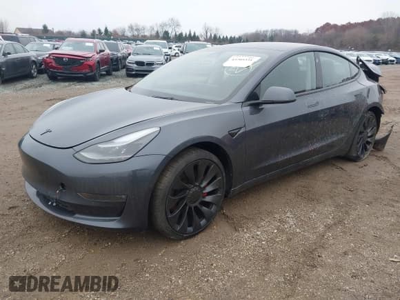 ✅ 2022 Tesla Model 3 Performance • VIN: 5YJ3E1EC2NF259010 • Lot: 43705331. Wystawiony na IAAI z przebiegiem 57 250 mil. Bezpłatny archiwum sprzedaży aukcyjnych z USA i szczegółowy raport historii pojazdu na DreamBid. Zdjęcie 2.