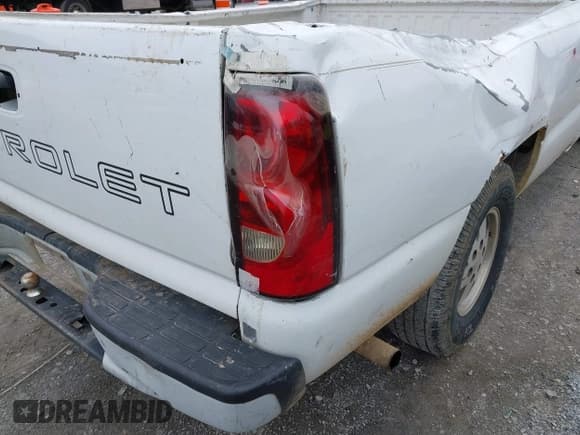 ✅ 2005 Chevrolet Silverado 1500 Work Truck • VIN: 1GCEC14XX5Z340818 • Лот: 41729984. Опубликован ранее на IAAI с пробегом 191 704 миль. Бесплатный доступ к архиву аукционных продаж из США и подробный отчёт об истории автомобиля на DreamBid. Изображение 18.
