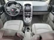 ✅ 2005 Saturn VUE • VIN: 5GZCZ53425S830892 • Lot: 59995955. Wystawiony na Copart z przebiegiem 121 707 mil. Bezpłatny archiwum sprzedaży aukcyjnych z USA i szczegółowy raport historii pojazdu na DreamBid. Zdjęcie 8.