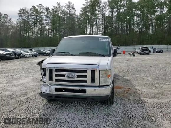 ✅ 2011 Ford Econoline Passenger XL • VIN: 1FBSS3BL8BDA00310 • Lot: 44334625. Listed on Copart with 271,964 mi. Free auction sales archive from the USA and detailed vehicle history report at DreamBid. Image 11.