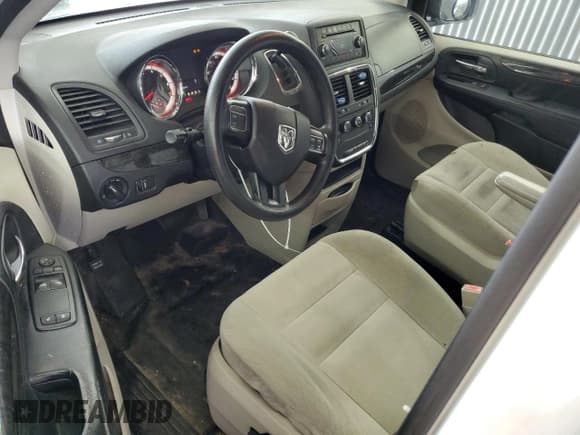 ✅ 2014 Ram Cargo Van Tradesman • VIN: 2C4JRGAG8ER428197 • Lot: 69726885. Listed on Copart with 174,129 mi. Free auction sales archive from the USA and detailed vehicle history report at DreamBid. Image 8.