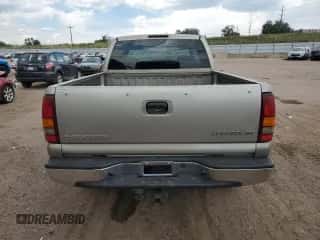 ✅ 2002 Chevrolet Silverado 1500 LT2 • VIN: 1GCEK19Z62Z334586 • Lot: 70585804. Wystawiony na Copart z przebiegiem Nie podano mil. Skorzystaj z bezpłatnego archiwum sprzedaży aukcyjnych z USA i zobacz szczegółowy raport historii pojazdu na DreamBid. Zdjęcie 6.