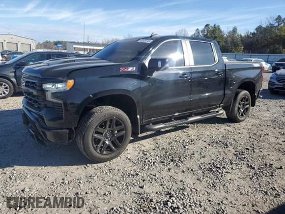 ✅ 2023 Chevrolet Silverado 1500 LT Trail Boss • VIN: 3GCUDFE84PG273892 • Lot: 46909745. Wystawiony na Copart z przebiegiem 59 466 mil. Bezpłatny archiwum sprzedaży aukcyjnych z USA i szczegółowy raport historii pojazdu na DreamBid. Zdjęcie 1.