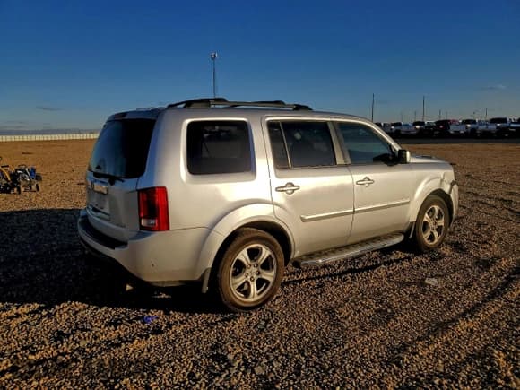✅ 2013 Honda Pilot EX-L • VIN: 5FNYF4H54DB016573 • Lot: 94295755. Listed on Copart with 195,706 mi. Free auction sales archive from the USA and detailed vehicle history report at DreamBid. Image 3.