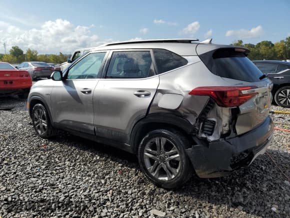 ✅ 2021 Kia Seltos S • VIN: KNDEUCAA8M7082320 • Лот: 85712625. Опубликован ранее на Copart с пробегом 41 684 миль. Бесплатный доступ к архиву аукционных продаж из США и подробный отчёт об истории автомобиля на DreamBid. Изображение 2.