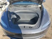 ✅ 2025 Tesla Model 3 Long Range • VIN: 5YJ3E1EA7SF890930 • Lot: 50184805. Wystawiony na Copart z przebiegiem 4 558 mil. Bezpłatny archiwum sprzedaży aukcyjnych z USA i szczegółowy raport historii pojazdu na DreamBid. Zdjęcie 14.