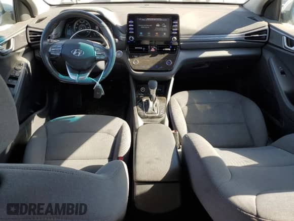 2020 Hyundai Ioniq SE с VIN KMHC65LD0LU223140, выставлен на аукционе Copart как лот 76121704 с пробегом 80 570 миль миль и Списание • Salvage title. История ставок и продаж доступна на DreamBid. Изображение 8.