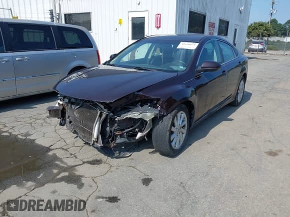 ✅ 2011 Mazda 6 i Touring • VIN: 1YVHZ8CH7B5M21545 • Лот: 42626674. Опубликован ранее на IAAI с пробегом 284 929 миль. Бесплатный доступ к архиву аукционных продаж из США и подробный отчёт об истории автомобиля на DreamBid. Изображение 2.