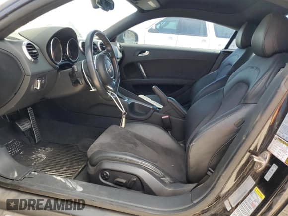 ✅ 2013 Audi TT Premium Plus • VIN: TRUBFAFK8D1012019 • Lot: 53115035. Wystawiony na Copart z przebiegiem Nie podano. Bezpłatny archiwum sprzedaży aukcyjnych z USA i szczegółowy raport historii pojazdu na DreamBid. Zdjęcie 7.