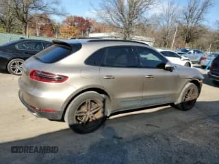 ✅ 2017 Porsche Macan • VIN: WP1AA2A50HLB08943 • Лот: 92034355. Опубликован ранее на Copart с пробегом 70 505 миль. Бесплатный доступ к архиву аукционных продаж из США и подробный отчёт об истории автомобиля на DreamBid. Изображение 3.