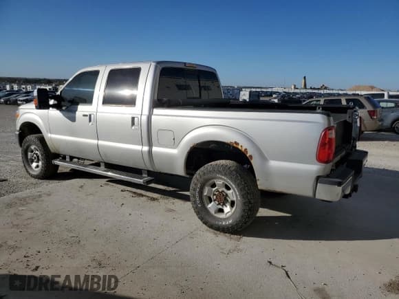 ✅ 2015 Ford F-350 XL • VIN: 1FT8W3BT6FEC23598 • Lot: 87264585. Listed on Copart with 130,852 mi. Free auction sales archive from the USA and detailed vehicle history report at DreamBid. Image 2.