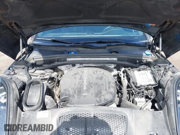 ✅ 2021 Porsche Macan • VIN: WP1AA2A57MLB10702 • Lot: 42697207. Wystawiony na IAAI z przebiegiem 44 119 mil. Bezpłatny archiwum sprzedaży aukcyjnych z USA i szczegółowy raport historii pojazdu na DreamBid. Zdjęcie 10.