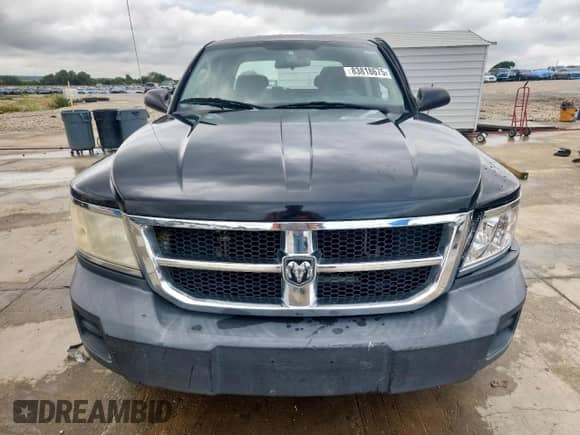 2008 Dodge Dakota SXT with VIN 1D7HE38K48S570164, listed as a Copart auction lot 83818675 with 162,745 mi miles and Salvage title. Bid and sale history available at DreamBid. Image 5.