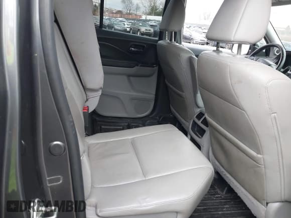 ✅ 2017 Honda Ridgeline RTL-T • VIN: 5FPYK3F62HB009393 • Lot: 41694487. Wystawiony na IAAI z przebiegiem 76 149 mil. Bezpłatny archiwum sprzedaży aukcyjnych z USA i szczegółowy raport historii pojazdu na DreamBid. Zdjęcie 8.