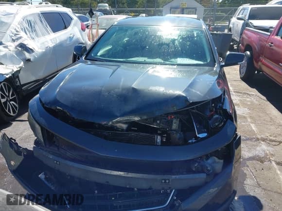 ✅ 2014 Chevrolet Impala LT • VIN: 2G1115SLXE9193219 • Lot: 43448513. Listed on IAAI with 224,522 mi. Free auction sales archive from the USA and detailed vehicle history report at DreamBid. Image 13.