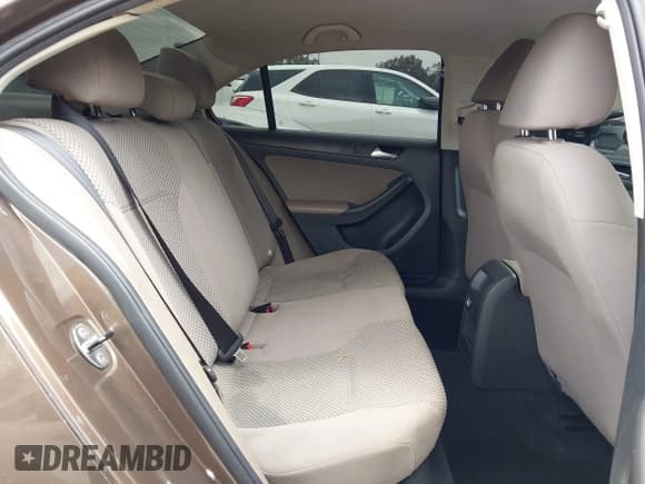 ✅ 2014 Volkswagen Jetta S • VIN: 3VW2K7AJXEM208424 • Lot: 42025181. Listed on IAAI with 81,092 mi. Free auction sales archive from the USA and detailed vehicle history report at DreamBid. Image 8.