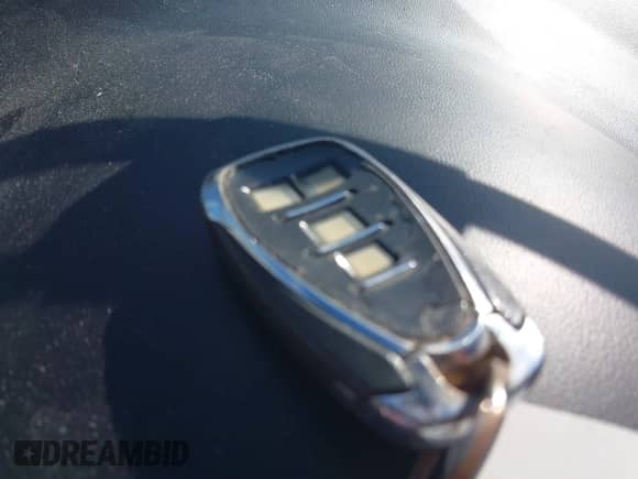 2020 Chevrolet Malibu LT с VIN 1G1ZD5ST8LF066550, выставлен на аукционе IAAI как лот 43602108 с пробегом Не указан миль и . История ставок и продаж доступна на DreamBid. Изображение 11.