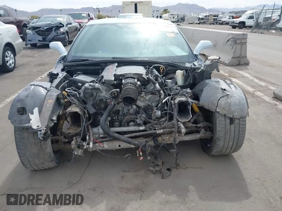 ✅ 2019 Chevrolet Corvette 1LT • VIN: 1G1YB2D7XK5101870 • Lot: 41728345. Listed on IAAI with 89,217 mi. Free auction sales archive from the USA and detailed vehicle history report at DreamBid. Image 13.