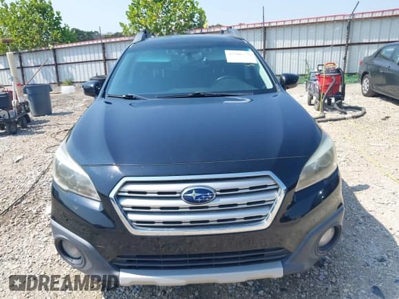 ✅ 2015 Subaru Outback Limited • VIN: 4S4BSENC9F3335182 • Lot: 43206576. Listed on IAAI with 118,463 mi. Free auction sales archive from the USA and detailed vehicle history report at DreamBid. Image 12.