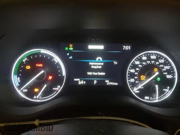 ✅ 2023 Toyota Sienna Platinum • VIN: 5TDESKFC3PS098476 • Lot: 85676095. Listed on Copart with 23,742 mi. Free auction sales archive from the USA and detailed vehicle history report at DreamBid. Image 9.