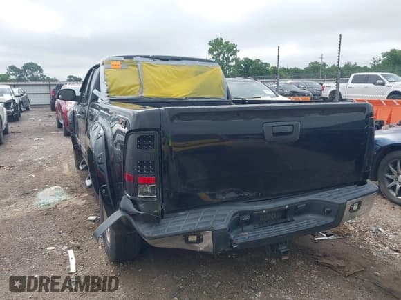 ✅ 2009 GMC Sierra 1500 SL • VIN: 1GTEC19C39Z288654 • Лот: 42374545. Опубликован ранее на IAAI с пробегом 273 918 миль. Бесплатный доступ к архиву аукционных продаж из США и подробный отчёт об истории автомобиля на DreamBid. Изображение 6.