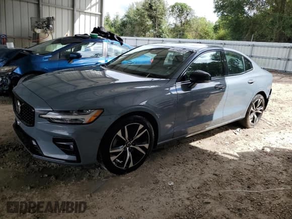 ✅ 2024 Volvo S60 Core Dark Theme • VIN: 7JRL12FK5RG298260 • Lot: 82146815. Wystawiony na Copart z przebiegiem 33 106 mil. Bezpłatny archiwum sprzedaży aukcyjnych z USA i szczegółowy raport historii pojazdu na DreamBid. Zdjęcie 1.