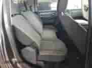 2021 Ram 1500 SLT z VIN 1C6RR6TT6MS517472, wystawiony jako Copart lot #68361374 z przebiegiem 95 675 mil mil oraz Szkoda całkowita • Salvage title. Historia ofert i sprzedaży dostępna na DreamBid. Obrazek 10.