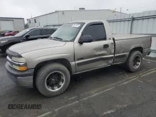 2002 Chevrolet Silverado 1500 LS with VIN 1GCEC14V12Z123961, listed as a Copart auction lot 86217074 with 454,793 mi miles and Salvage title. Bid and sale history available at DreamBid. Image 1.