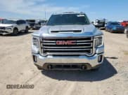 ✅ 2023 GMC Sierra 2500HD SLT • VIN: 1GT49NEY4PF197152 • Lot: 66940425. Wystawiony na Copart z przebiegiem 46 339 mil. Bezpłatny archiwum sprzedaży aukcyjnych z USA i szczegółowy raport historii pojazdu na DreamBid. Zdjęcie 5.