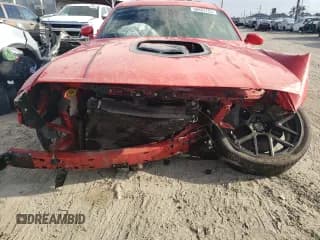 ✅ 2016 Dodge Challenger R/T Scat Pack • VIN: 2C3CDZFJ7GH337801 • Lot: 66861753. Wystawiony na Copart z przebiegiem Nie podano. Bezpłatny archiwum sprzedaży aukcyjnych z USA i szczegółowy raport historii pojazdu na DreamBid. Zdjęcie 5.