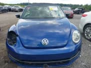 ✅ 2013 Volkswagen Beetle • VIN: 3VW8A7AT4DM817716 • Lot: 42478364. Wystawiony na IAAI z przebiegiem 42 568 mil. Bezpłatny archiwum sprzedaży aukcyjnych z USA i szczegółowy raport historii pojazdu na DreamBid. Zdjęcie 12.