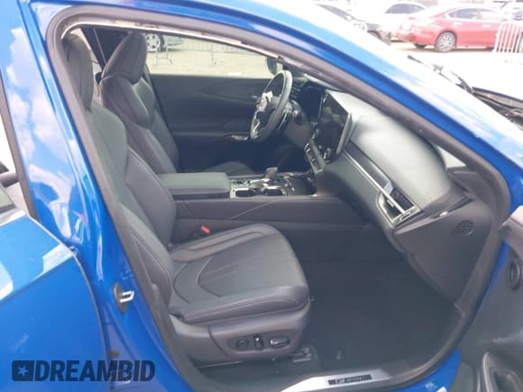 ✅ 2024 Lexus RX 350 • VIN: 2T2BAMCA8RC056073 • Lot: 43083340. Wystawiony na IAAI z przebiegiem 14 885 mil. Bezpłatny archiwum sprzedaży aukcyjnych z USA i szczegółowy raport historii pojazdu na DreamBid. Zdjęcie 5.