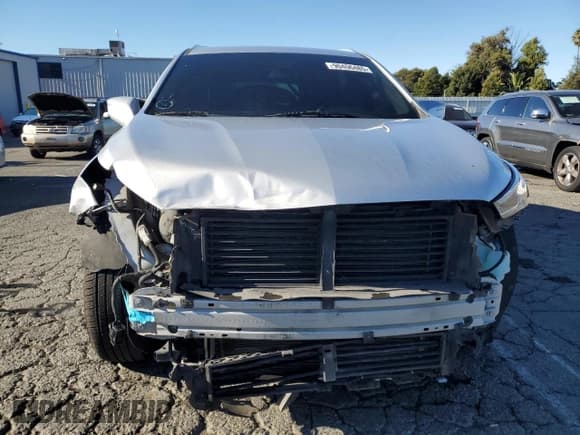 ✅ 2019 Buick Enclave Essence • VIN: 5GAERBKW0KJ186033 • Lot: 90456485. Wystawiony na Copart z przebiegiem 131 405 mil. Bezpłatny archiwum sprzedaży aukcyjnych z USA i szczegółowy raport historii pojazdu na DreamBid. Zdjęcie 5.