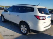 ✅ 2014 Chevrolet Traverse LT • VIN: 1GNKRGKD7EJ370524 • Lot: 43537394. Wystawiony na IAAI z przebiegiem 224 150 mil. Bezpłatny archiwum sprzedaży aukcyjnych z USA i szczegółowy raport historii pojazdu na DreamBid. Zdjęcie 3.
