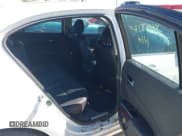 ✅ 2017 Acura TLX Technology • VIN: 19UUB1F52HA006829 • Lot: 41887438. Wystawiony na IAAI z przebiegiem 130 101 mil. Bezpłatny archiwum sprzedaży aukcyjnych z USA i szczegółowy raport historii pojazdu na DreamBid. Zdjęcie 8.