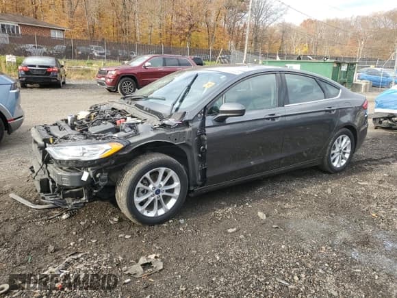 ✅ 2019 Ford Fusion SE • VIN: 3FA6P0HD8KR248809 • Lot: 92099995. Listed on Copart with 67,801 mi. Free auction sales archive from the USA and detailed vehicle history report at DreamBid. Image 1.