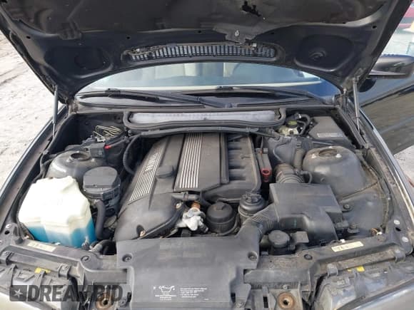 ✅ 2000 BMW 3 Series 323Ci • VIN: WBABR3341YEG01270 • Lot: 43878229. Listed on IAAI with 136,274 mi. Free auction sales archive from the USA and detailed vehicle history report at DreamBid. Image 10.