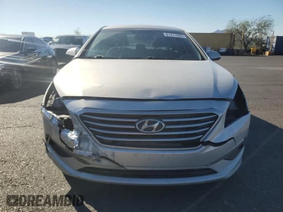 ✅ 2015 Hyundai Sonata SE • VIN: 5NPE24AF1FH193152 • Лот: 81411995. Опубликован ранее на Copart с пробегом 113 320 миль. Бесплатный доступ к архиву аукционных продаж из США и подробный отчёт об истории автомобиля на DreamBid. Изображение 5.