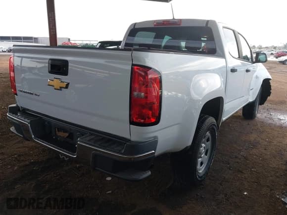 ✅ 2018 Chevrolet Colorado 2WD Work Truck • VIN: 1GCGSBEN4J1111414 • Lot: 41446647. Listed on IAAI with 46,927 mi. Free auction sales archive from the USA and detailed vehicle history report at DreamBid. Image 4.