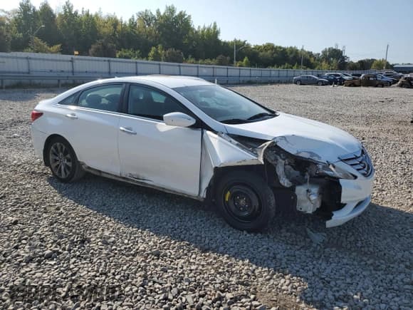 ✅ 2013 Hyundai Sonata SE • VIN: 5NPEC4AC6DH638453 • Lot: 69163314. Listed on Copart with 163,968 mi. Free auction sales archive from the USA and detailed vehicle history report at DreamBid. Image 4.