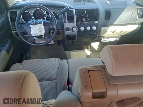 ✅ 2011 Toyota Tundra • VIN: 5TFUY5F14BX171142 • Lot: 95305725. Listed on Copart with 112,365 mi. Free auction sales archive from the USA and detailed vehicle history report at DreamBid. Image 8.