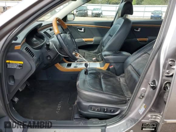 2007 Hyundai Azera SE с VIN KMHFC46F77A235046, выставлен на аукционе Copart как лот 54210305 с пробегом 190 250 миль миль и Списание • Salvage title. История ставок и продаж доступна на DreamBid. Изображение 7.