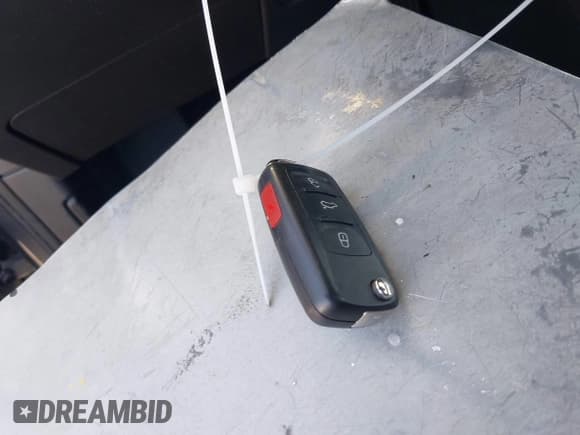 ✅ 2013 Volkswagen Jetta Hybrid SE • VIN: 3VW637AJ1DM232687 • Лот: 41973407. Опубликован ранее на IAAI с пробегом 70 428 миль. Бесплатный доступ к архиву аукционных продаж из США и подробный отчёт об истории автомобиля на DreamBid. Изображение 11.