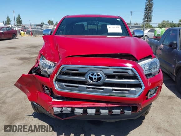 ✅ 2017 Toyota Tacoma Limited • VIN: 3TMGZ5AN7HM063939 • Lot: 42769466. Wystawiony na IAAI z przebiegiem 58 408 mil. Bezpłatny archiwum sprzedaży aukcyjnych z USA i szczegółowy raport historii pojazdu na DreamBid. Zdjęcie 12.