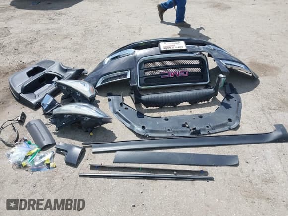 ✅ 2015 GMC Acadia SLE • VIN: 1GKKVPKD7FJ248756 • Lot: 43074513. Listed on IAAI with 56,873 mi. Free auction sales archive from the USA and detailed vehicle history report at DreamBid. Image 12.