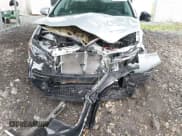 ✅ 2018 Toyota Corolla L • VIN: 2T1BURHEXJC003433 • Lot: 43594846. Wystawiony na IAAI z przebiegiem Nie podano. Bezpłatny archiwum sprzedaży aukcyjnych z USA i szczegółowy raport historii pojazdu na DreamBid. Zdjęcie 6.